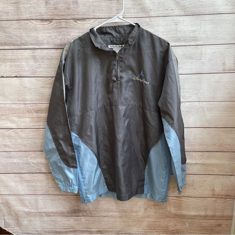 DISNEY PARKS EMBROIDERED WINDBREAKER IN‎ BLUE AND GRAY